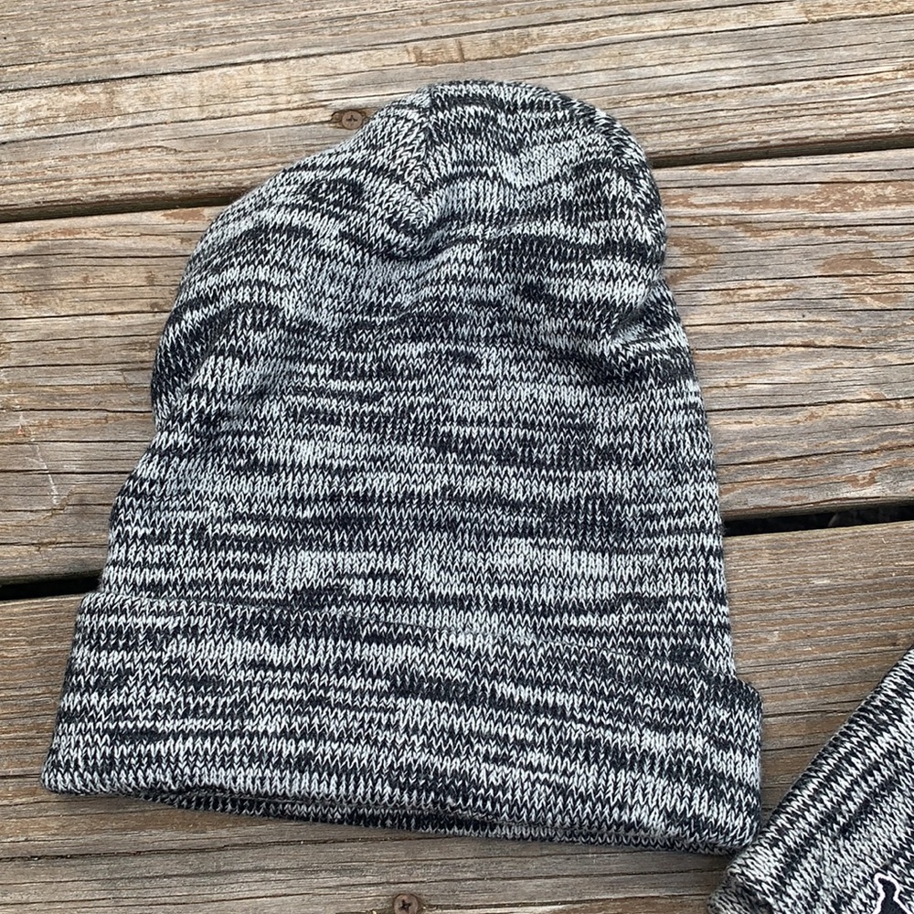 PINK Beanie and Infinity Scarf Set - Picture 4 of 6